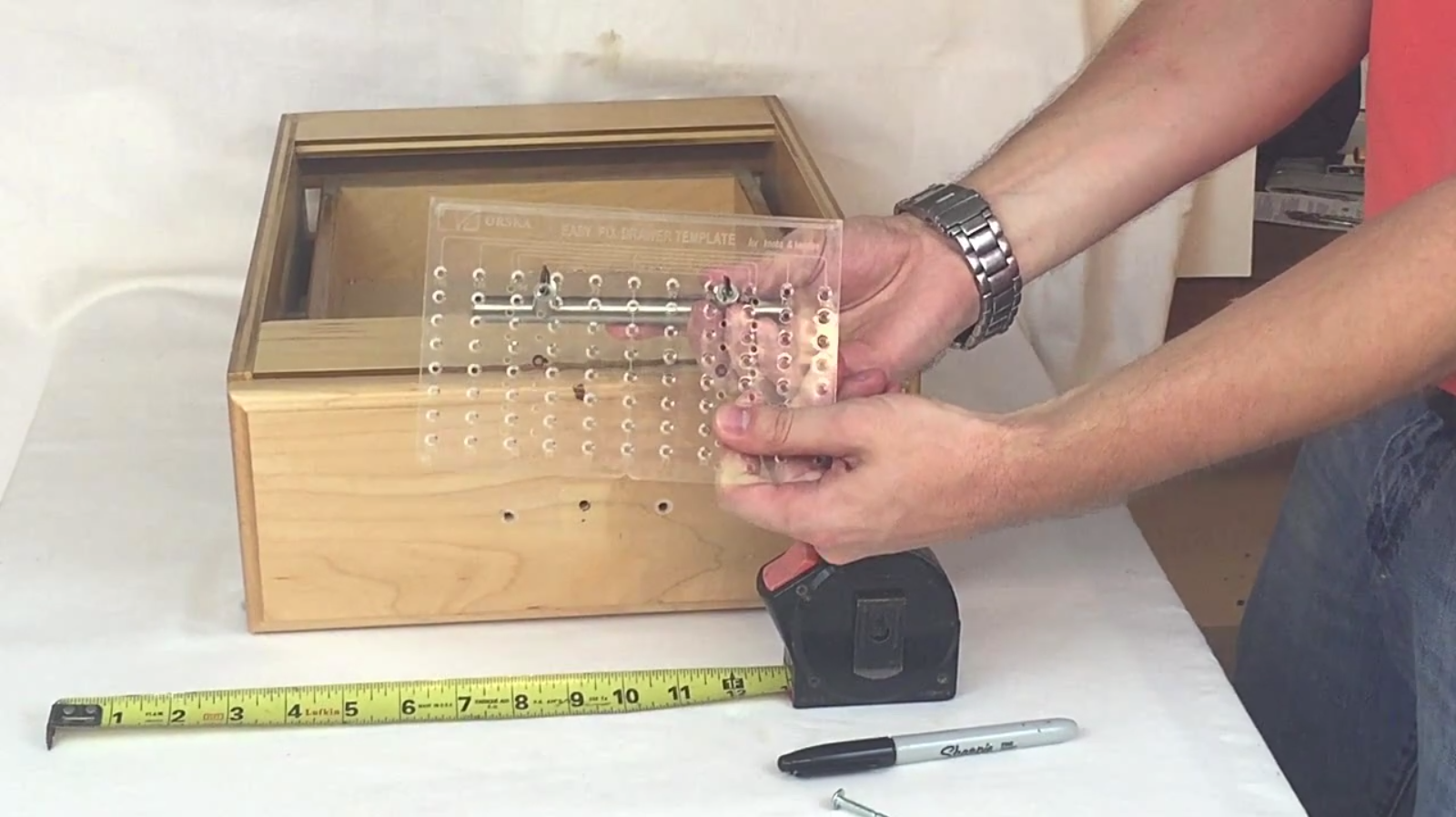 How to Install a New Handle to Your Drawer