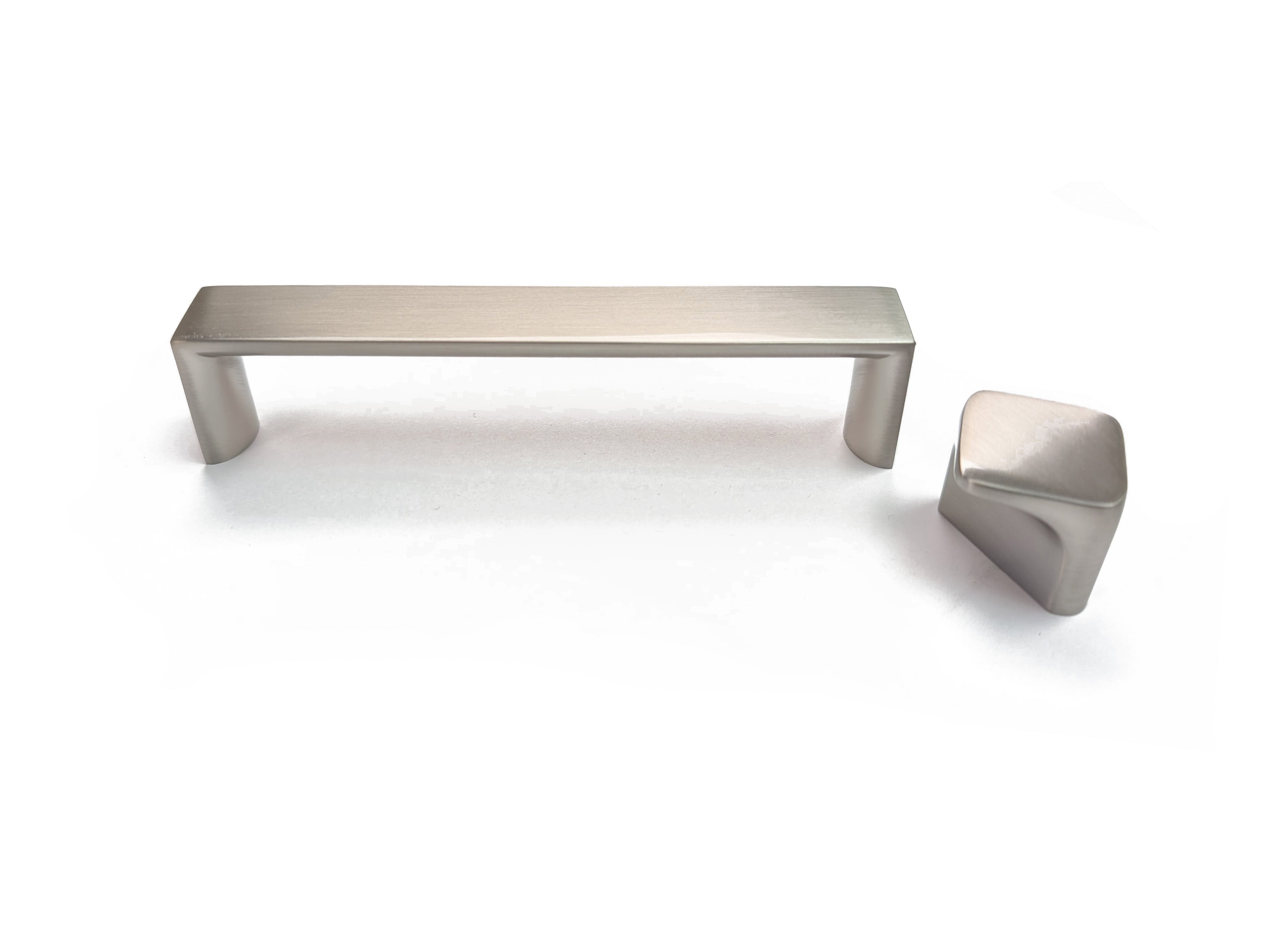 Matte Black, Oil-Rubbed Bronze, and Brushed Nickel cabinet pulls and knobs for kitchen or bathroom cabinets square modern